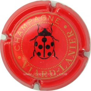 Capsule Rouge, noir et or