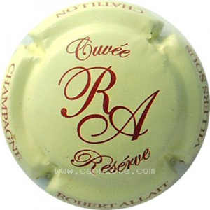 Capsule Réserve, crème et marron