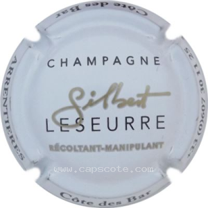 Capsule Blanc; noir et or