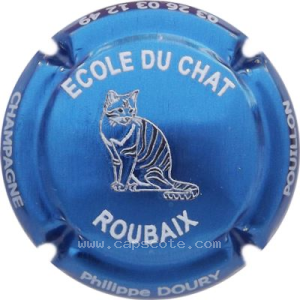 Capsule Bleu, blanc et noir, Chat évidé