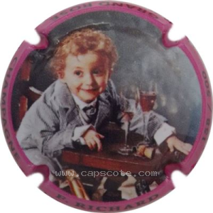 Capsule Contour rose, Grand rosé
