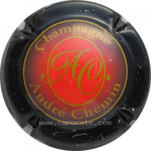 Capsule Noir, rouge et or grandes lettres