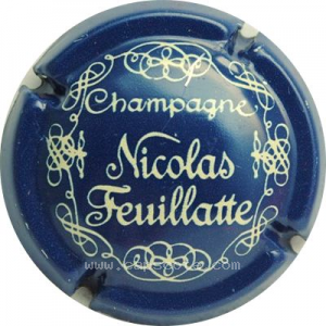 Capsule Bleu et crème