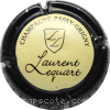 Capsule Lequart Laurent Contour noir, fond crème