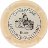 Capsule Lacourte-Guillemart Contour crème, fond blanc cassé